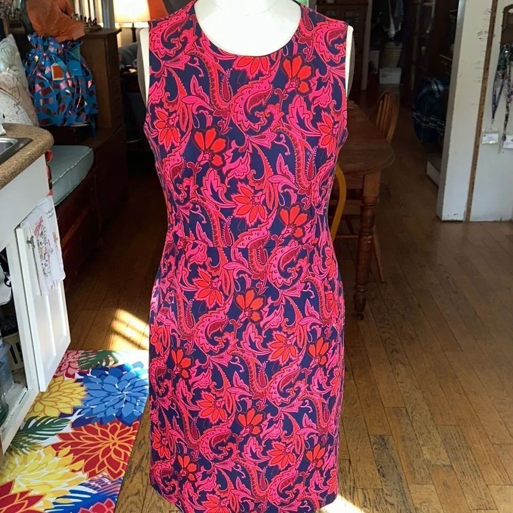 2 Pockets!! 🌺 Spandex Street Comfort Dress 👗 👟👟 Hot Fuschia 💄 Paisley
